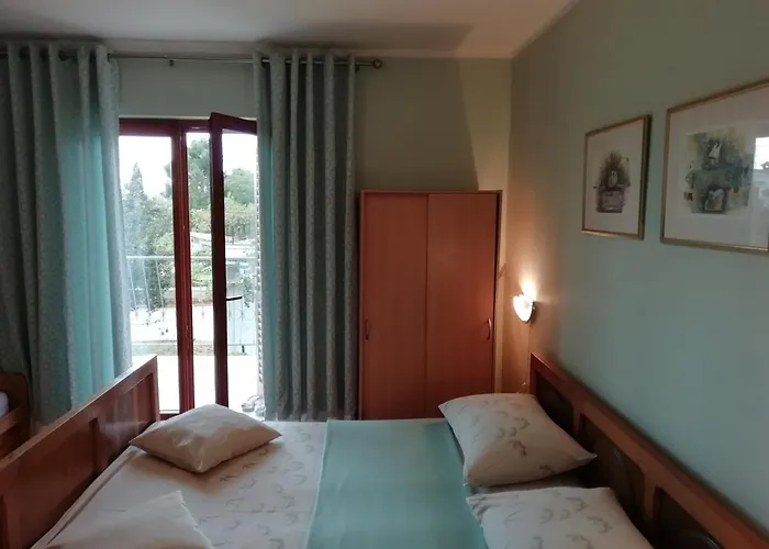Near Beach - Apartments Marica