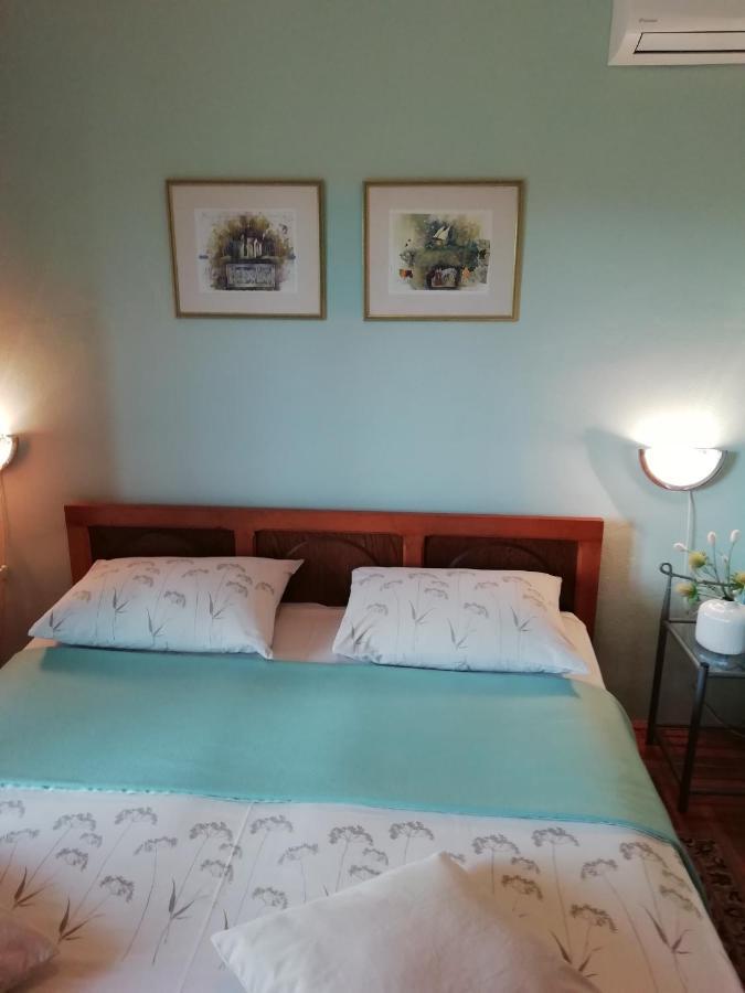 Near - Marica Rovinj